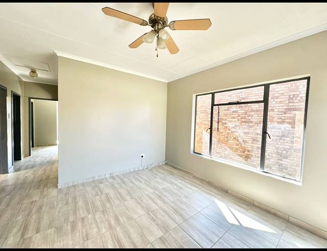 3 BEDROOM HOUSE FOR SALE IN IVY PARK